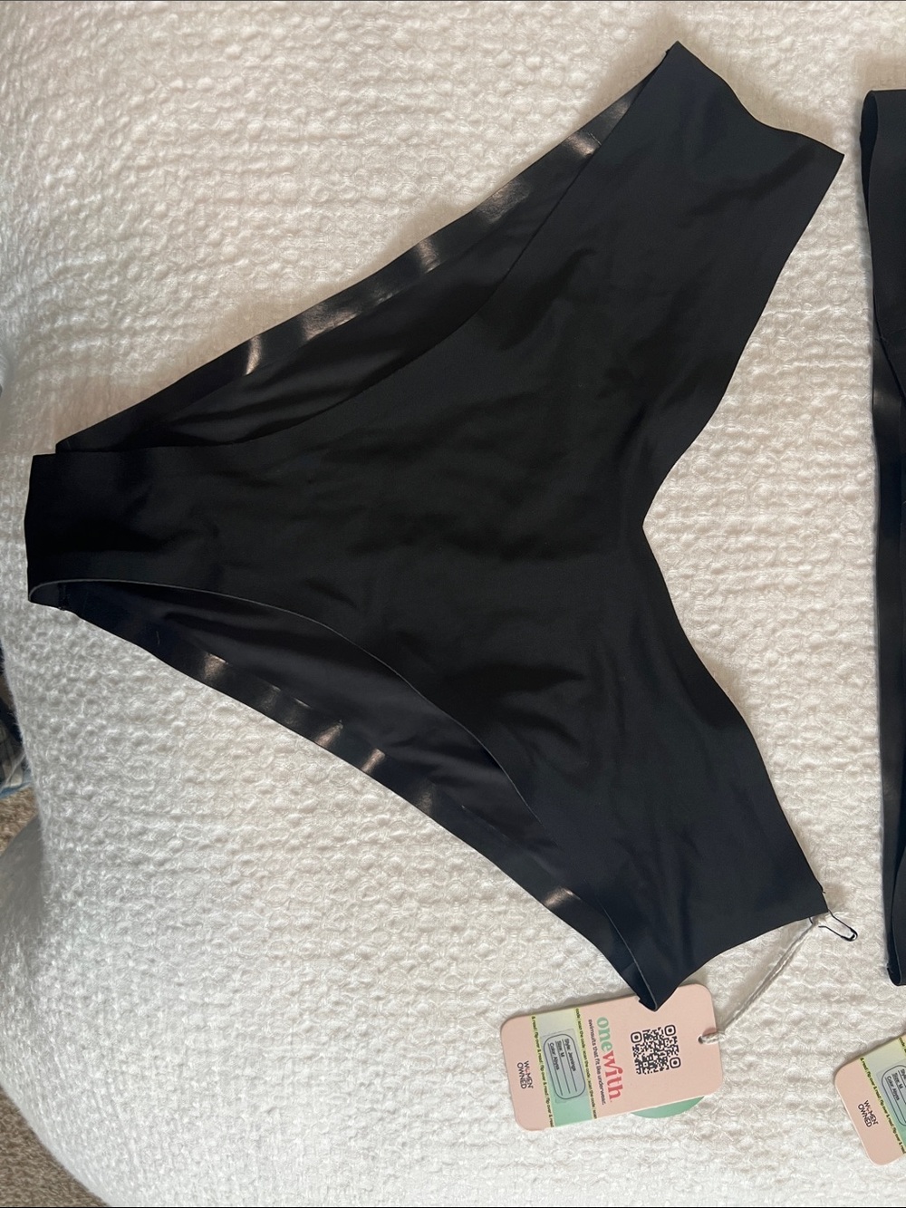 Onewith Swim Black Two-Piece Bikini Set - Picture 4 of 5